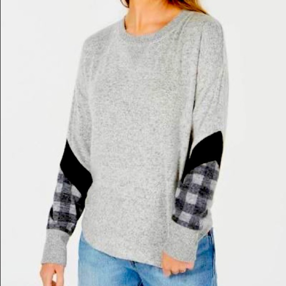 Juniors plaid sleeve hacci sweater